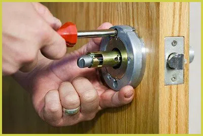 Hialeah Locksmith Service Hialeah, FL 305-307-5668 - 6-Locks-Replace