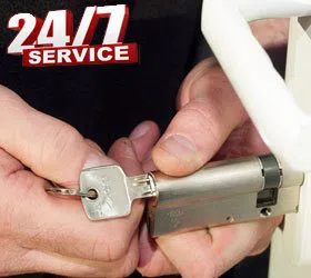 Hialeah Locksmith Service Hialeah, FL 305-307-5668 - eme-01
