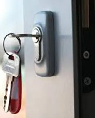 Hialeah Locksmith Service Hialeah, FL 305-307-5668 - sb-com-01
